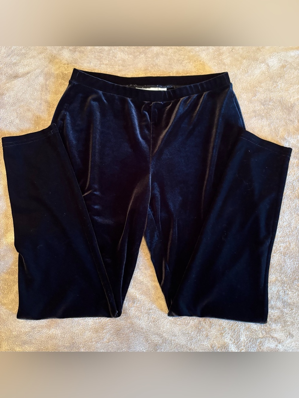 Chico’s Black Velvet pull on pants size 12 (2)